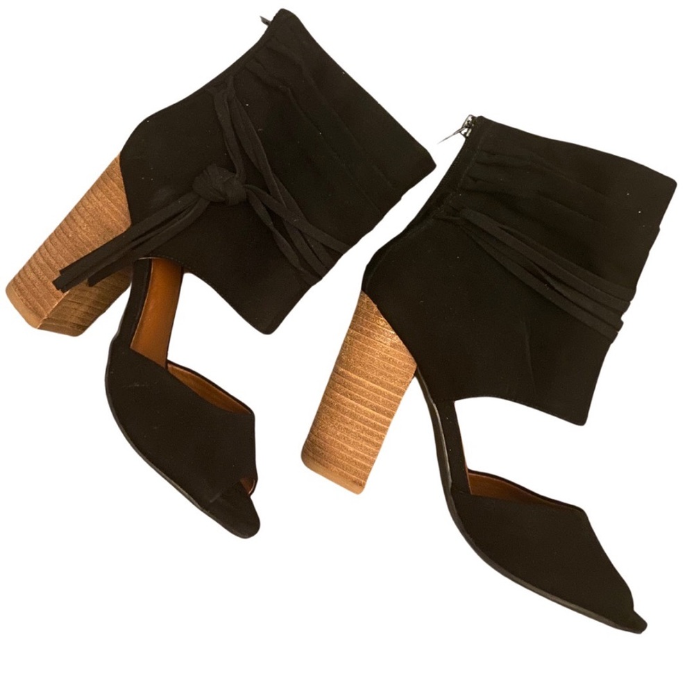 Dolce by mojomoxy ankle booties black with tie detail size 6 block heel